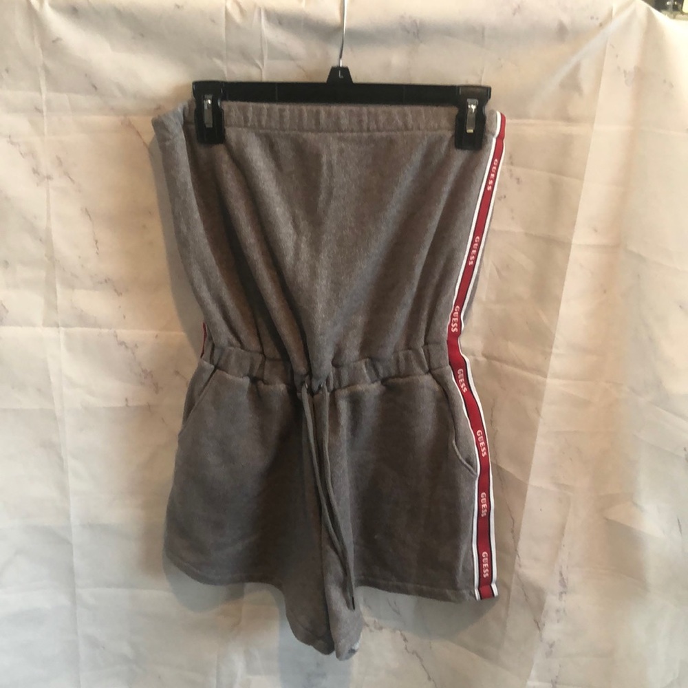 💖3/$20 Guess Sporty Romper Size S